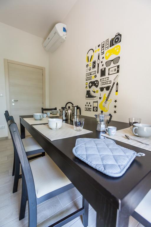 Bologna Butterfly Apartment Lippo Exterior photo